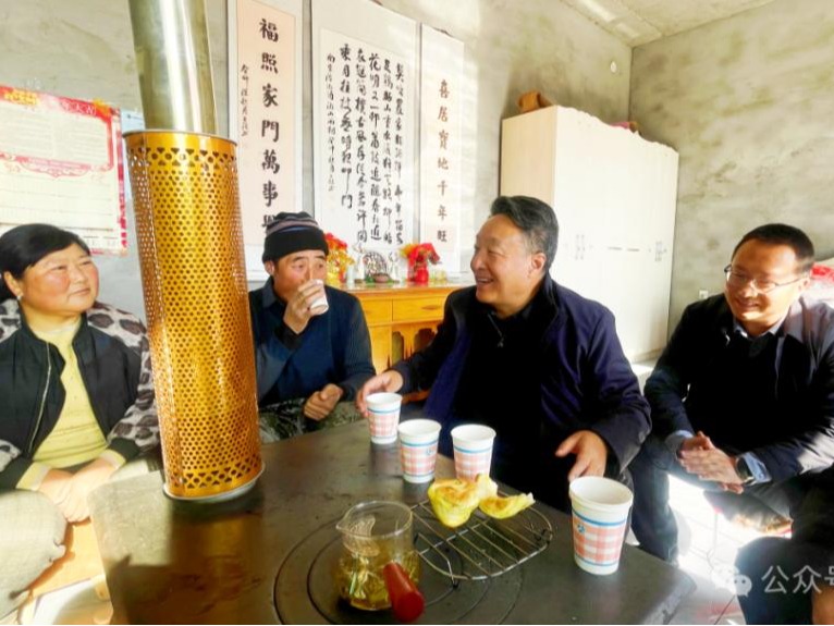 贺岁送温暖 慰问递真情——开云官网首页(中国)集团有限公司组织开展春节前走访慰问活动